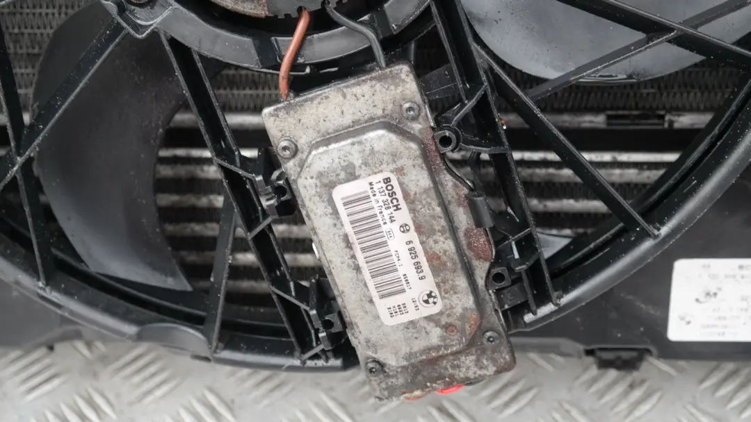 BMW E87 E90 E91 Set completo ventola radiatore con ventola DIESEL M47 - SKU 7788905-1 - Numero di parte 17427788905