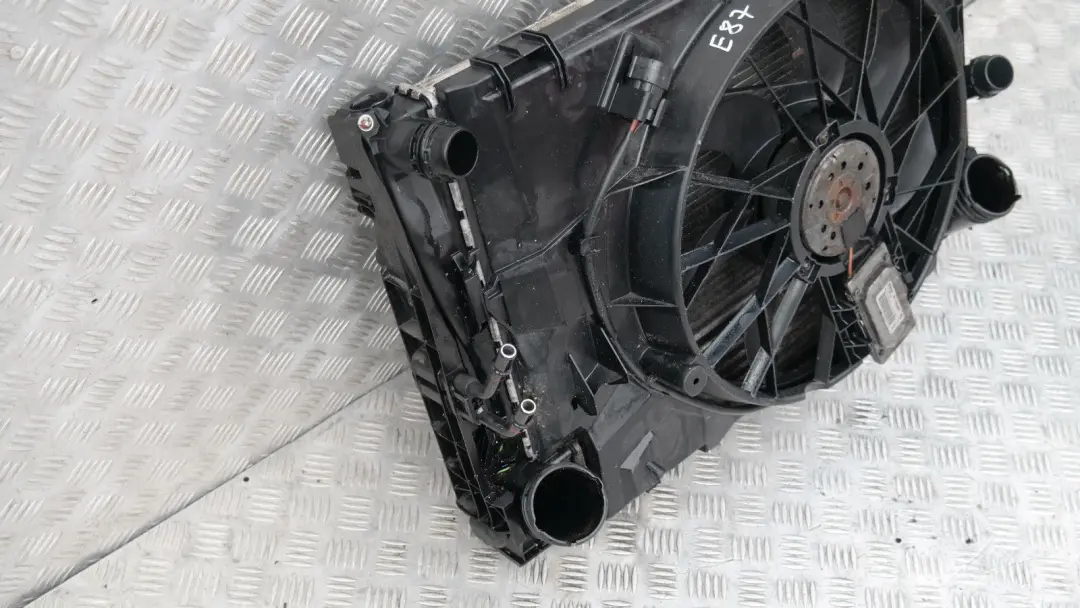 BMW E87 E90 E91 Set Complet Boîtier Ventilateur Radiateur Ventilateur DIESEL M47 - SKU 7788905-1 - Numéro de pièce 17427788905