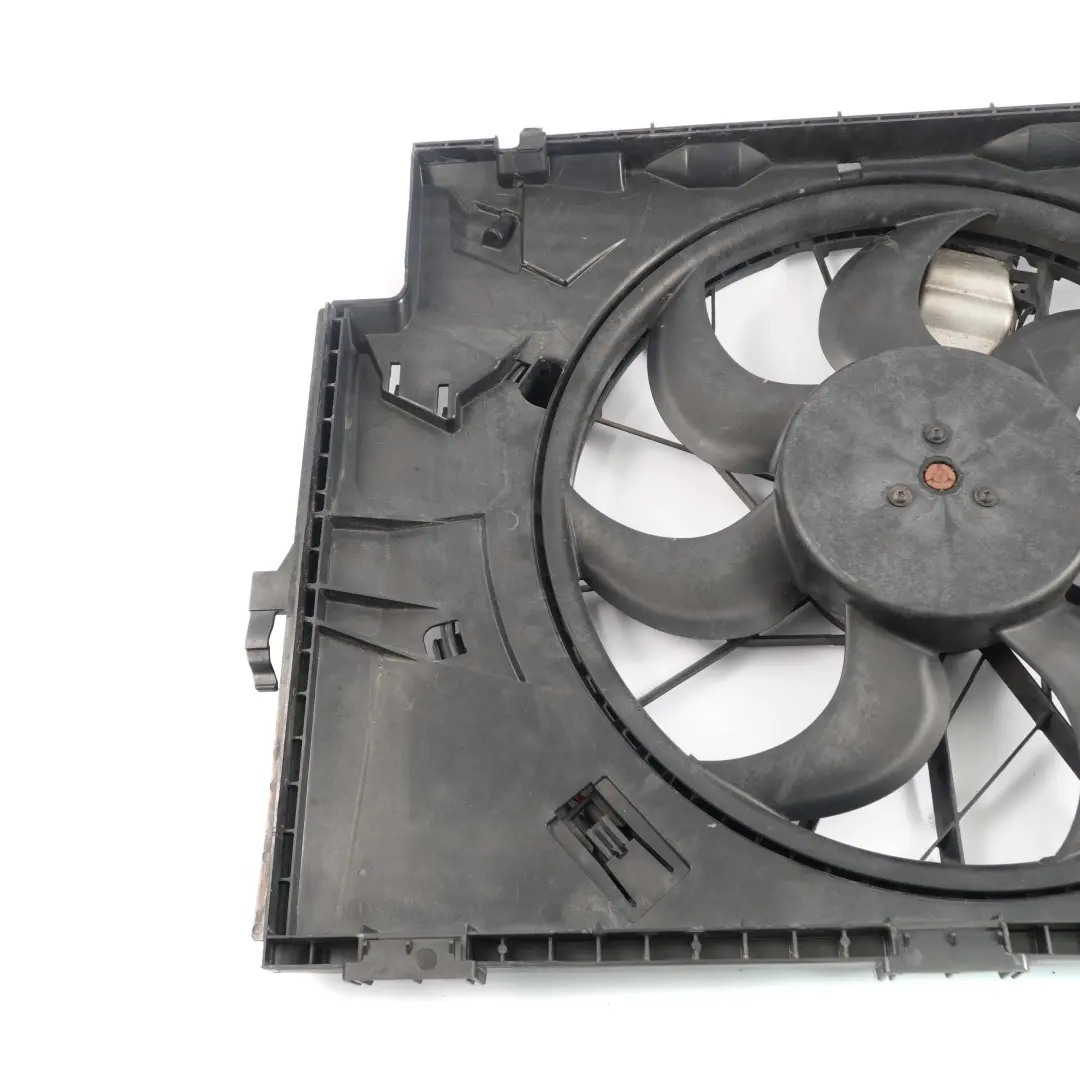 Radiator Fan Housing Shroud 300W 7801993 to BMW E81 E87 E90 E91 Diesel with Part number 7788905 BMW E81 E87 E90 E91 Diesel Radiator Fan Housing Shroud 300W 7801993 - SKU 7788905-3 - Part number 7788905