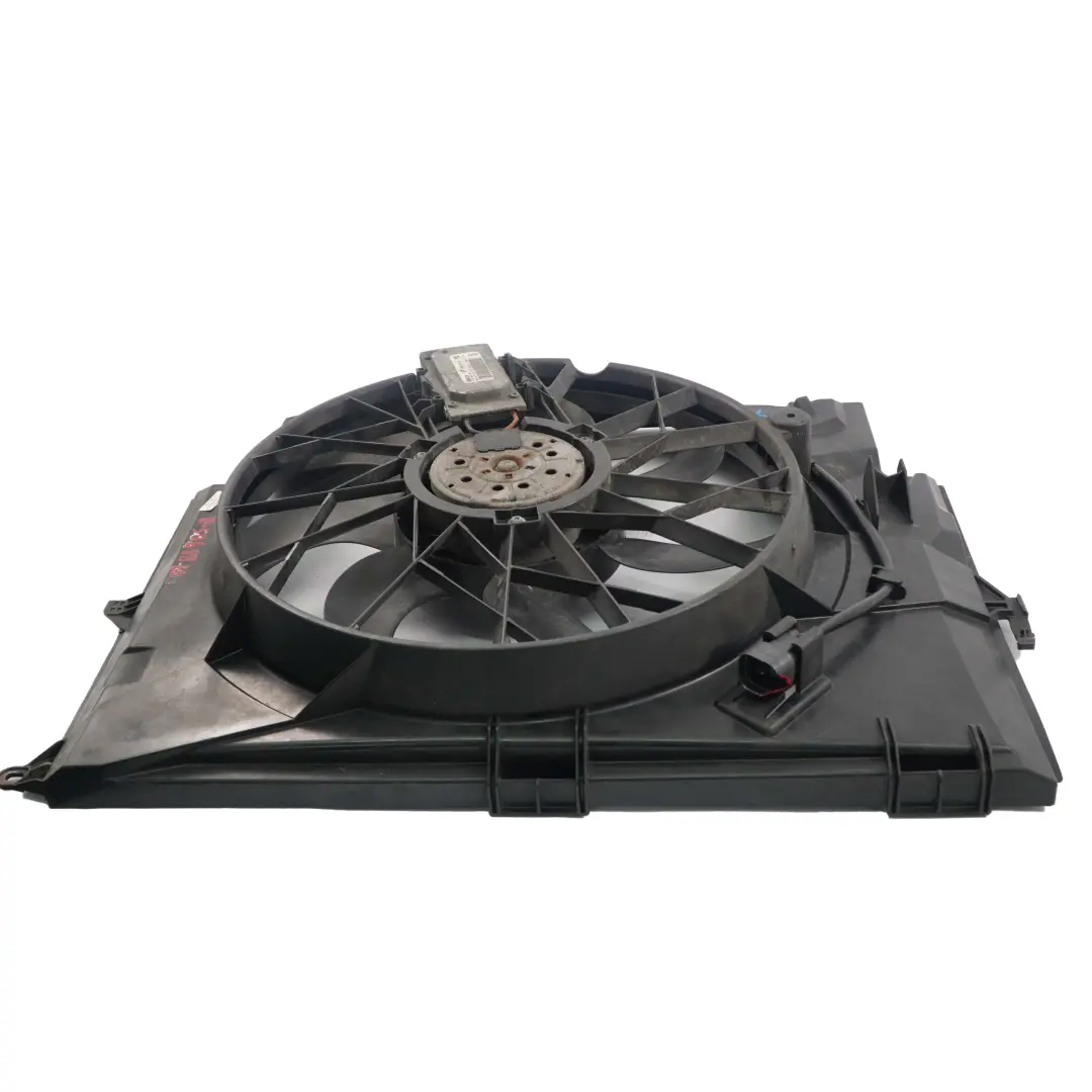 Radiatore Ventola Raffreddamento Diesel 300W per BMW E81 E87 E90 E91 con numero di parte 7788905 BMW E81 E87 E90 E91 Radiatore Ventola Raffreddamento Diesel 300W - SKU 7788905-3 - Numero di parte 7788905