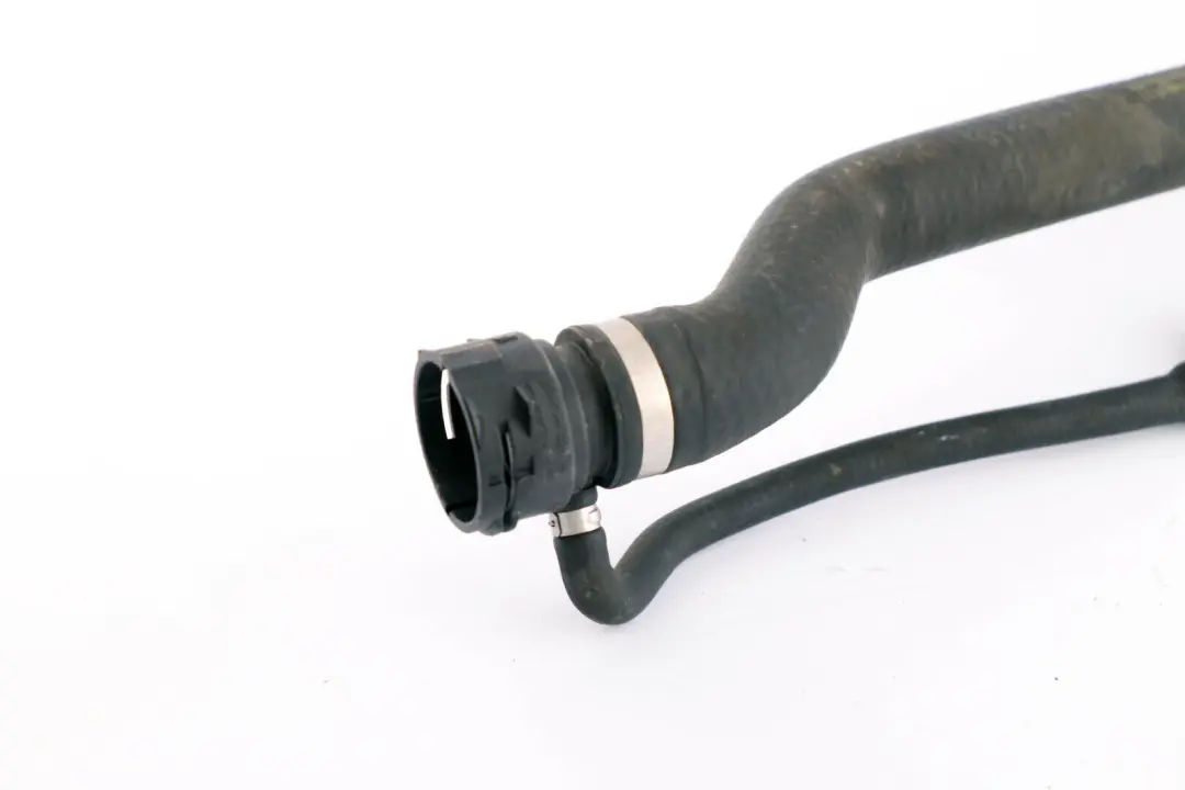 Schlauch Zylinder Kopfkühler Oben Diesel für BMW E90 E90N E91 E92 E93 mit Teilenummer 7789587 BMW E90 E90N E91 E92 E93 Schlauch Zylinder Kopfkühler Oben Diesel - SKU 7789587 - Teilenummer 7789587