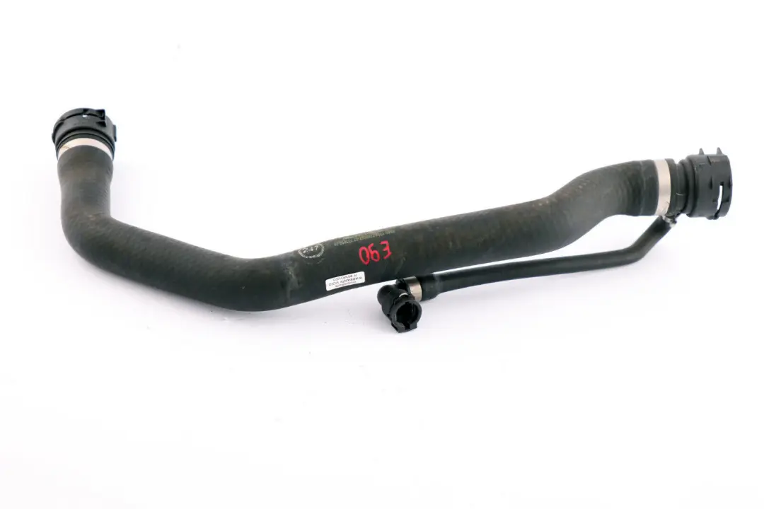 Manguera Culata Radiador Top Diesel para BMW E90 E90N E91 E92 E93 con número de pieza 7789587 BMW E90 E90N E91 E92 E93 Manguera Culata Radiador Top Diesel - SKU 7789587 - Número de pieza 7789587
