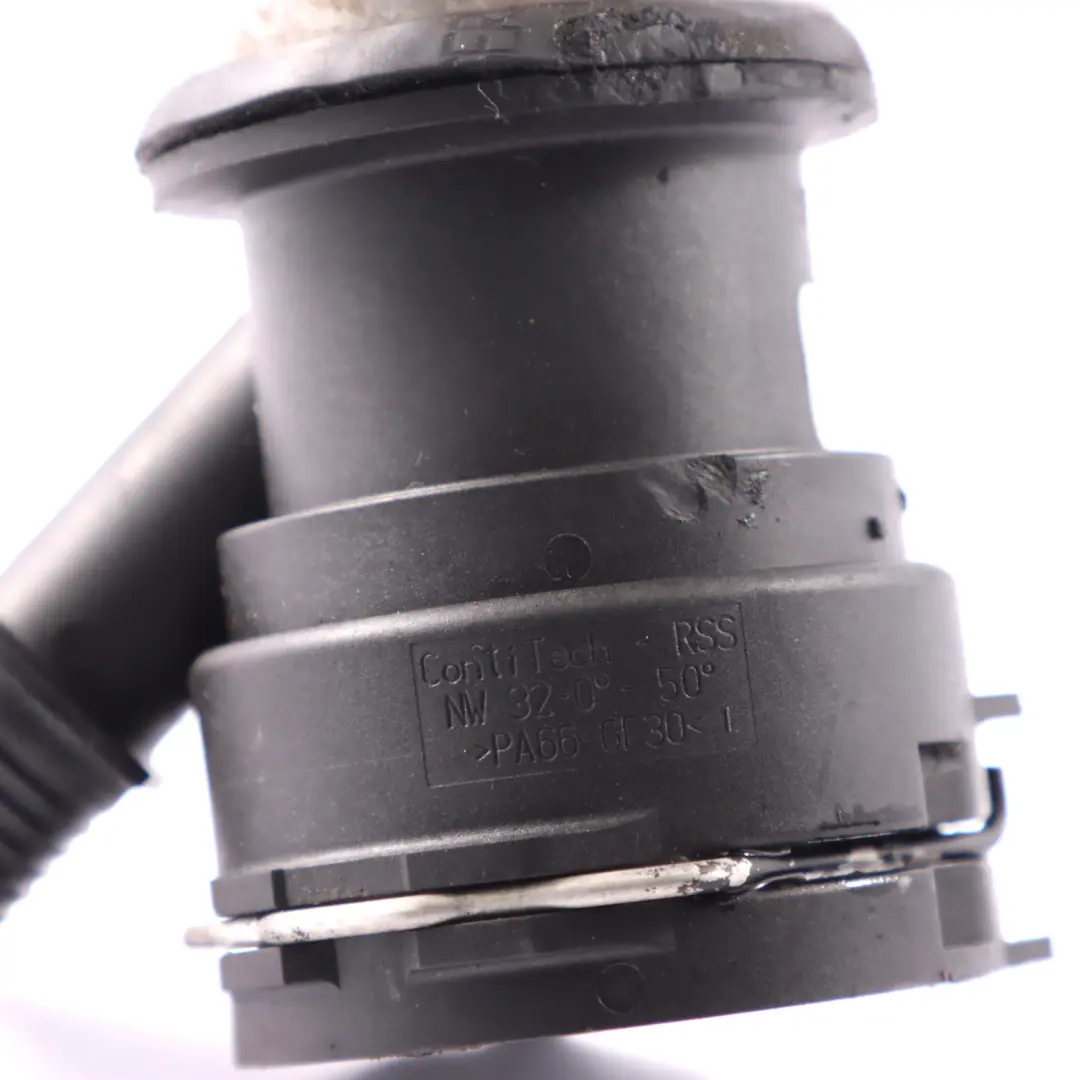 M57N2 Motor Refrigeración Tubo De Agua Manguera para BMW E65 E66 730d Diesel con número de pieza 7789724 BMW E65 E66 730d Diesel M57N2 Motor Refrigeración Tubo De Agua Manguera - SKU 7789724-1 - Número de pieza 7789724