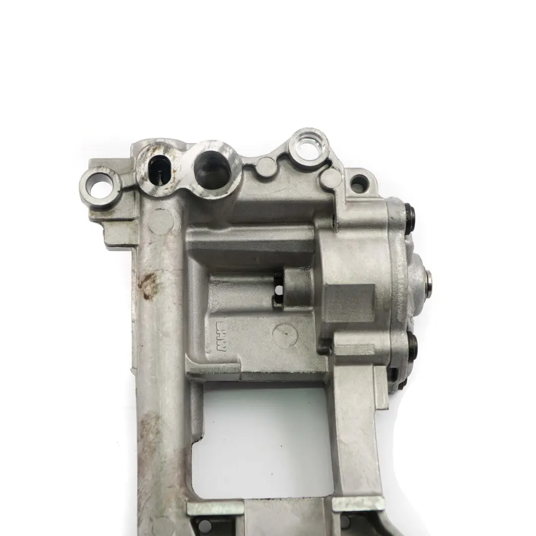 M57 M57N Oil Pump to BMW X3 X5 E46 E53 E60 E65 E83 Engine with Part number 7789838 BMW X3 X5 E46 E53 E60 E65 E83 Engine M57 M57N Oil Pump - SKU 7789838 - Part number 7789838