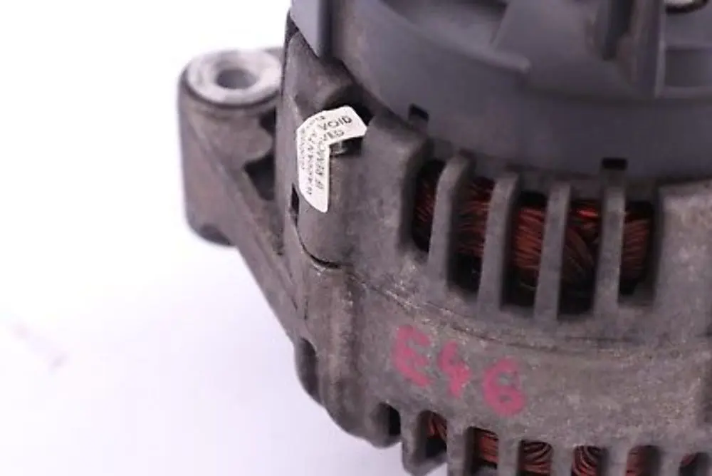 M47N M57N Alternator 150A Valeo do BMW E46 o numerze 7789980 BMW E46 M47N M57N Alternator 150A Valeo - SKU 7789980 - Numer Części 7789980
