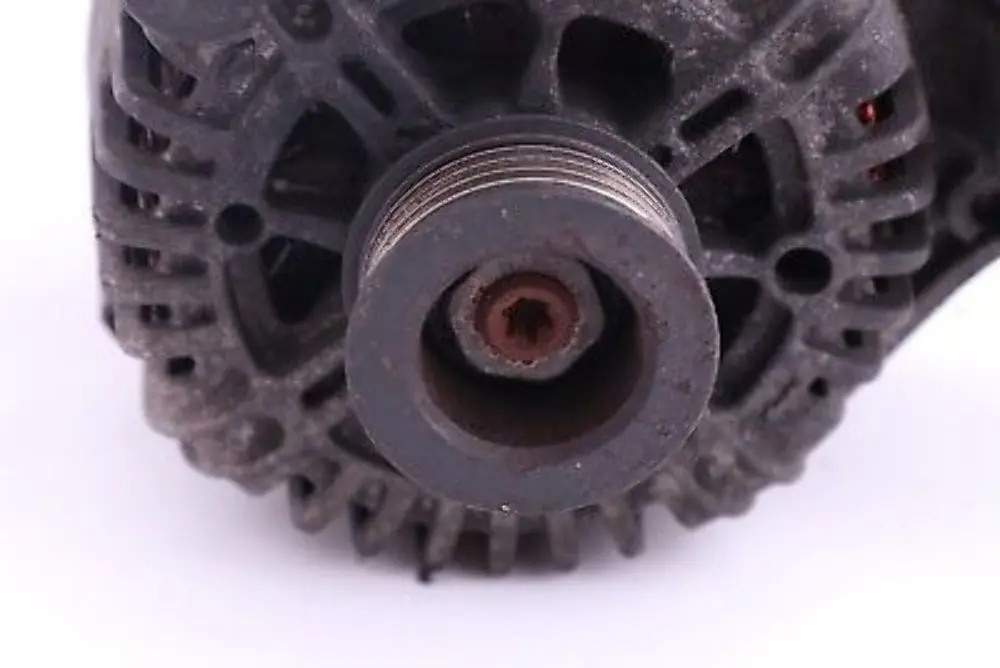 M47N M57N Alternateur Generateur 150A Valeo 1231 pour BMW E46 à propos du numéro de pièce 7789980 BMW E46 M47N M57N Alternateur Generateur 150A Valeo 1231 - SKU 7789980 - Numéro de pièce 7789980