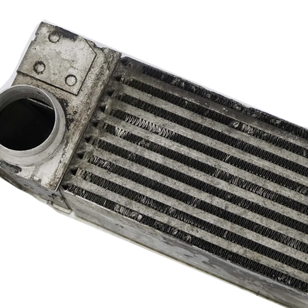 M57N Chłodnica intercooler diesel do BMW E65 730d o numerze 7790846 BMW E65 730d M57N Chłodnica intercooler diesel - SKU 7790846 - Numer Części 7790846