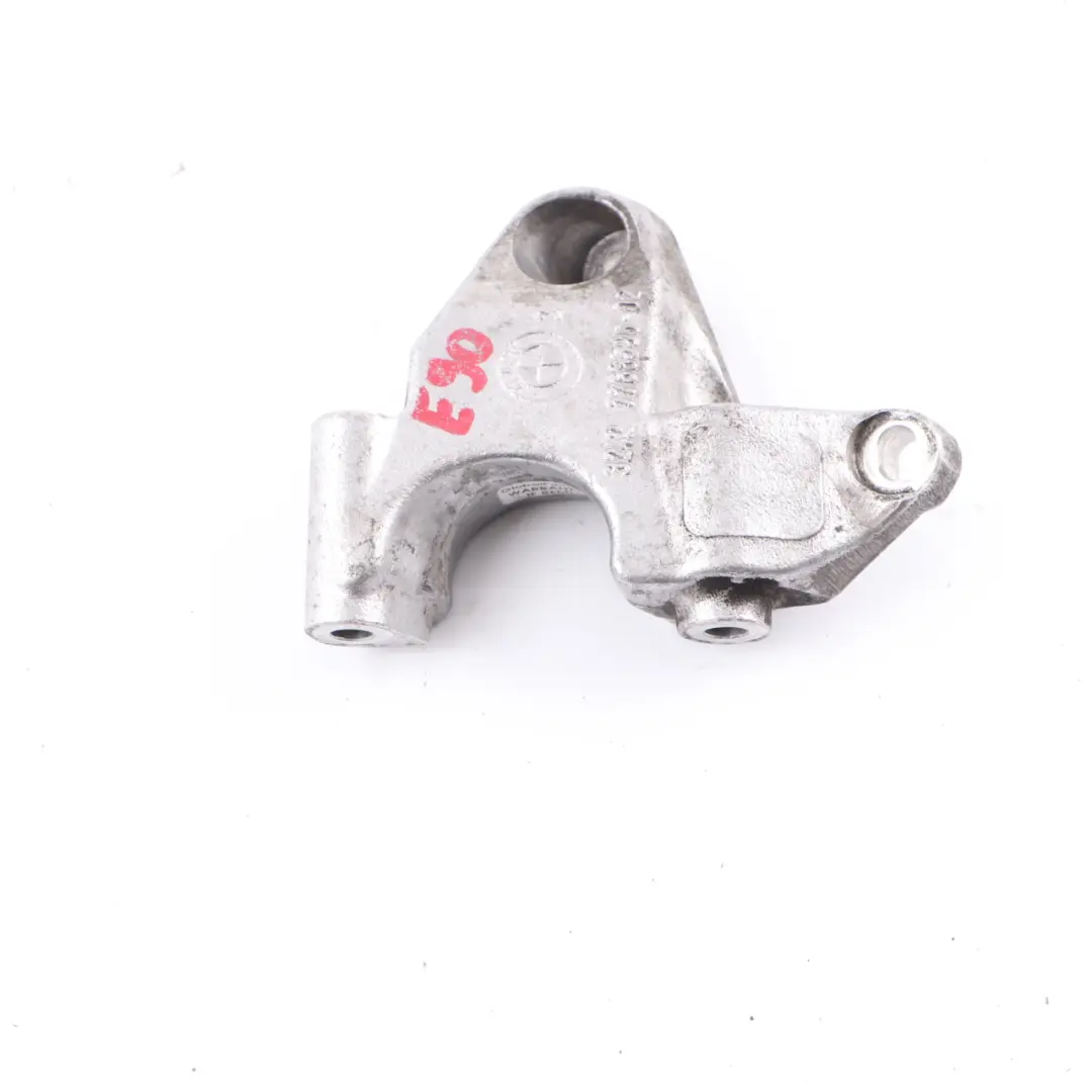 M57N M57N2 Power Steering Pump Bracket Holder Mount 7788596 to BMW E60 E61 E65 with Part number 7790907 BMW E60 E61 E65 M57N M57N2 Power Steering Pump Bracket Holder Mount 7788596 - SKU 7790907 - Part number 7790907