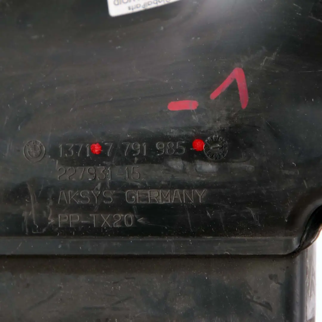 Capo delantero conducto De entrada De aire De aspiracion para BMW E90 E91 E92 E93 LCI con número de pieza 7791985 BMW E90 E91 E92 E93 LCI Capo delantero conducto De entrada De aire De aspiracion - SKU 7791985-1 - Número de pieza 7791985