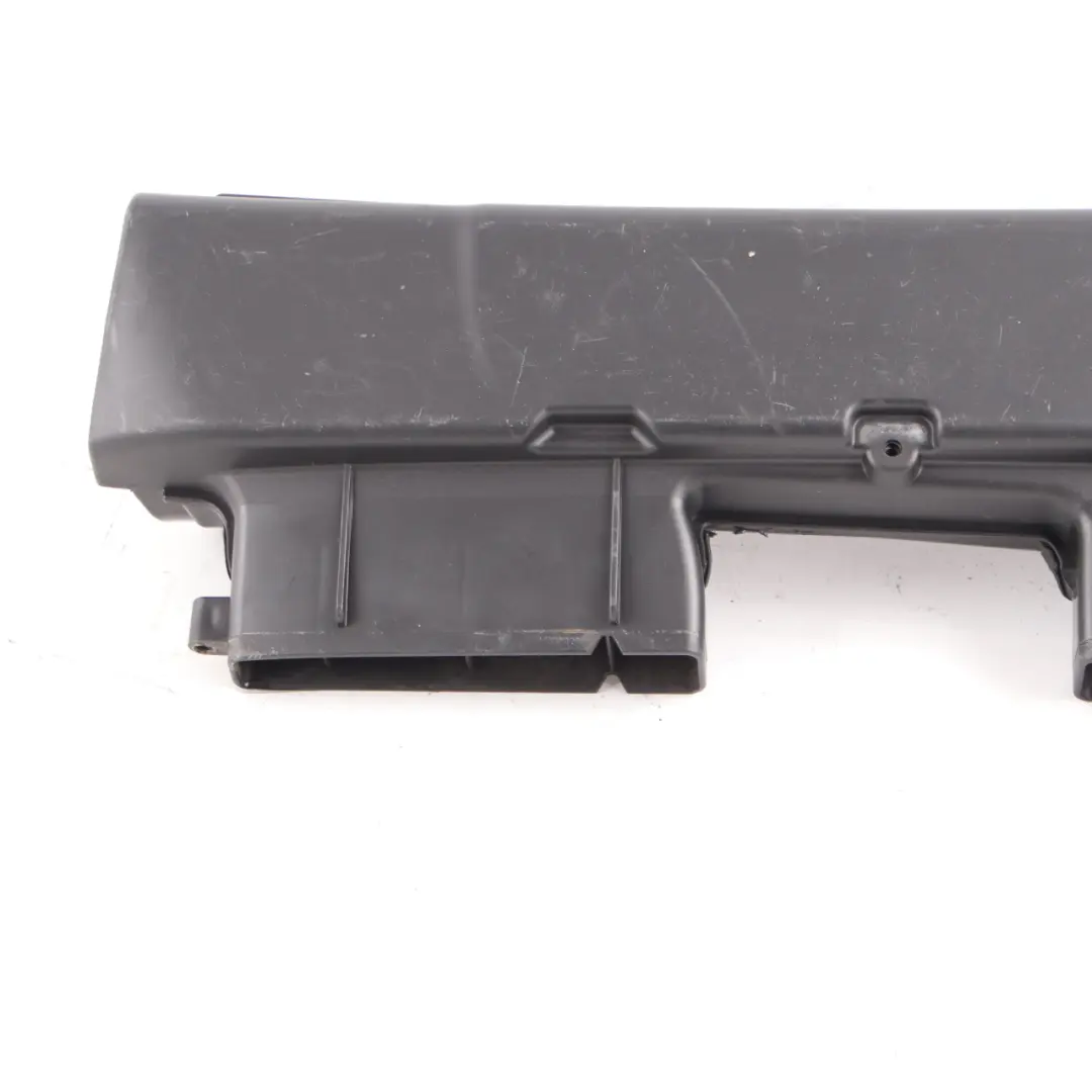 Prise d'air BMW E90 E91 E92 E93 LCI 2 Conduit d'aspiration de capot avant pour à propos du numéro de pièce 7791985 Prise d'air BMW E90 E91 E92 E93 LCI 2 Conduit d'aspiration de capot avant - SKU 7791985-2 - Numéro de pièce 7791985