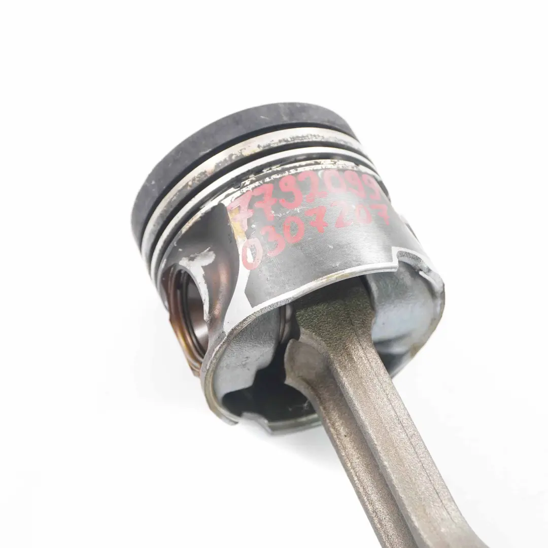 M57N 256D2 Motor Vástago Pistón Biela para BMW E60 E61 525d Diesel con número de pieza 7792099 BMW E60 E61 525d Diesel M57N 256D2 Motor Vástago Pistón Biela - SKU 7792099 - Número de pieza 7792099