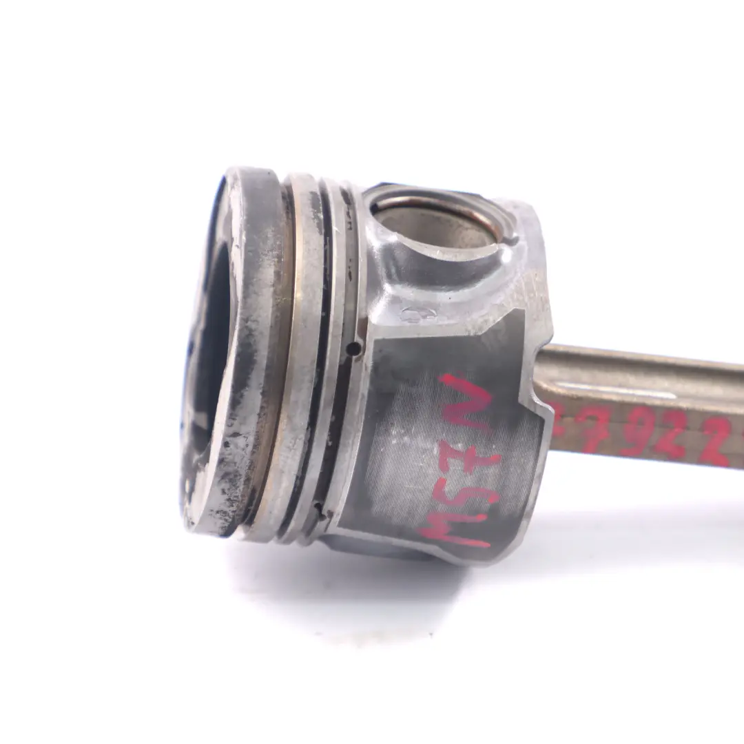 M57N Tłok Korbowód 7805254 do BMW E60 E61 o numerze 7792228 BMW E60 E61 M57N Tłok Korbowód 7805254 - SKU 7792228 - Numer Części 7792228
