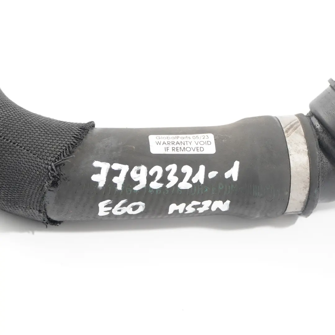 M57N Radiador Manguera De agua Manguera De refrigerante para BMW E60 E61 535d con número de pieza 7792321 BMW E60 E61 535d M57N Radiador Manguera De agua Manguera De refrigerante - SKU 7792321 - Número de pieza 7792321