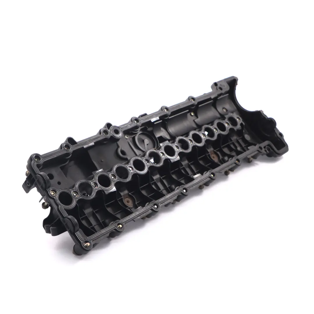 M57N Diesel Engine Cylinder Head Rocker Cover Panel 7792914 to BMW E60 E61 535d with Part number 7792939 BMW E60 E61 535d M57N Diesel Engine Cylinder Head Rocker Cover Panel 7792914 - SKU 7792939 - Part number 7792939