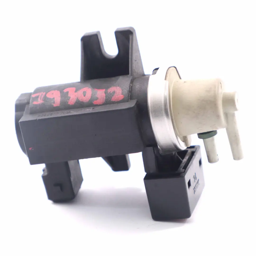 M57N 306D4 Turbo Convertidor Presión Vacío Solenoide para BMW E60 E61 535d con número de pieza 7793032 BMW E60 E61 535d M57N 306D4 Turbo Convertidor Presión Vacío Solenoide - SKU 7793032 - Número de pieza 7793032