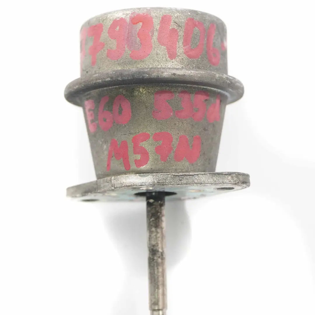 Scatola vuoto BMW E60 E61 535d M57N Attuatore turbocompressore Turbo per con numero di parte 7793406 Scatola vuoto BMW E60 E61 535d M57N Attuatore turbocompressore Turbo - SKU 7793406-1 - Numero di parte 7793406