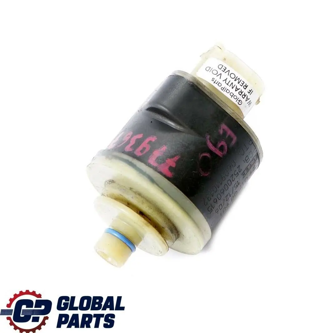 riscaldatore di carburante con 4 pin Diesel per BMW E90 E90N E91 E92 E93 LCI con numero di parte 7793673 BMW E90 E90N E91 E92 E93 LCI riscaldatore di carburante con 4 pin Diesel - SKU 7793673 - Numero di parte 7793673