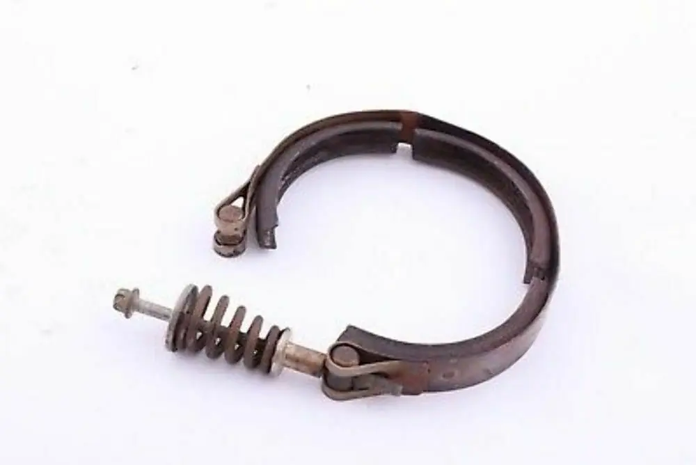  Bande Échappement BMW E60 E65 E90 E91 Diesel M57N2 Connecteur Silencieux - SKU 7793677 - Numéro de pièce 7793677