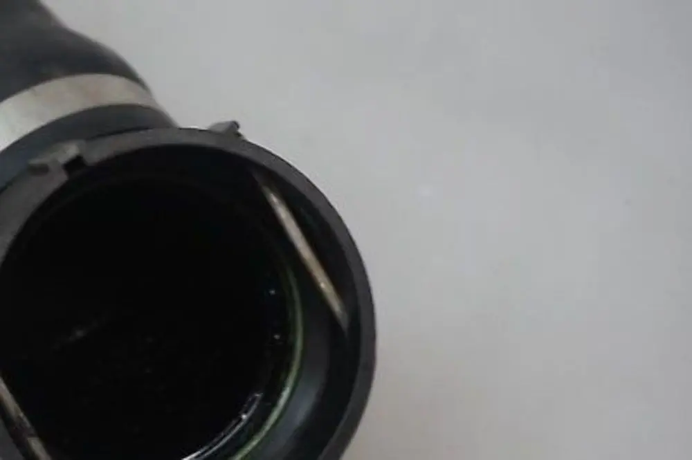 BMW E90 E91 318d 320d M47N2 Diesel Ladeluftleitung Turbo - SKU 7793784 - Teilenummer 7793784