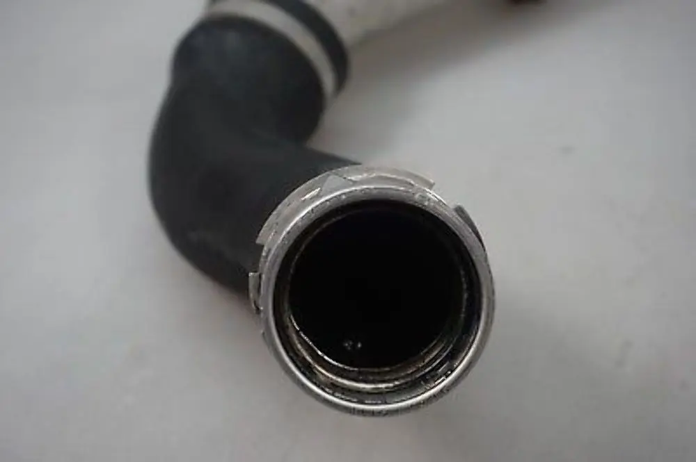 BMW E90 E91 318d 320d M47N2 Tubo de Carga Diesel Turbo - SKU 7793784 - Número de pieza 7793784