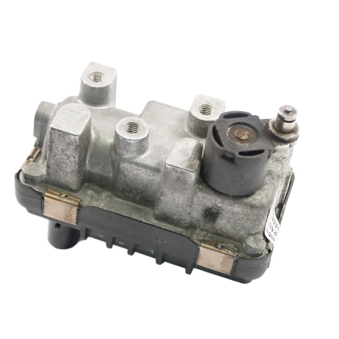 M47N2 Motore Attuatore Parte Garrett 6NW009420 per Turbo Charger BMW E60 X3 E83 con numero di parte 7794022 Turbo Charger BMW E60 X3 E83 M47N2 Motore Attuatore Parte Garrett 6NW009420 - SKU 7794022-1 - Numero di parte 7794022