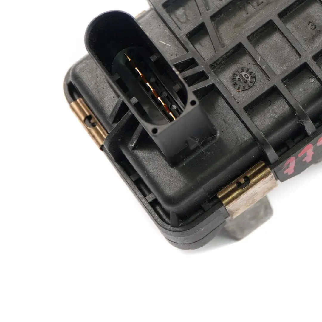 CargadorBMW E60 X3 E83 M47N2 Motor Actuador Pieza Garrett 6NW009420 para Turbo con número de pieza 7794022 Turbo CargadorBMW E60 X3 E83 M47N2 Motor Actuador Pieza Garrett 6NW009420 - SKU 7794022-1 - Número de pieza 7794022