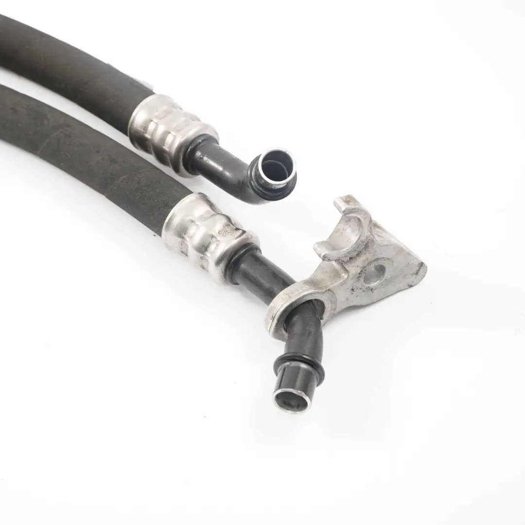 OIL COOLING PIPE INLET and OUTLET HOSE para BMW 6 E60 E61 E63 E65 LCI con número de pieza 17227794577 BMW 6 E60 E61 E63 E65 LCI OIL COOLING PIPE INLET and OUTLET HOSE - SKU 7794577 - Número de pieza 17227794577