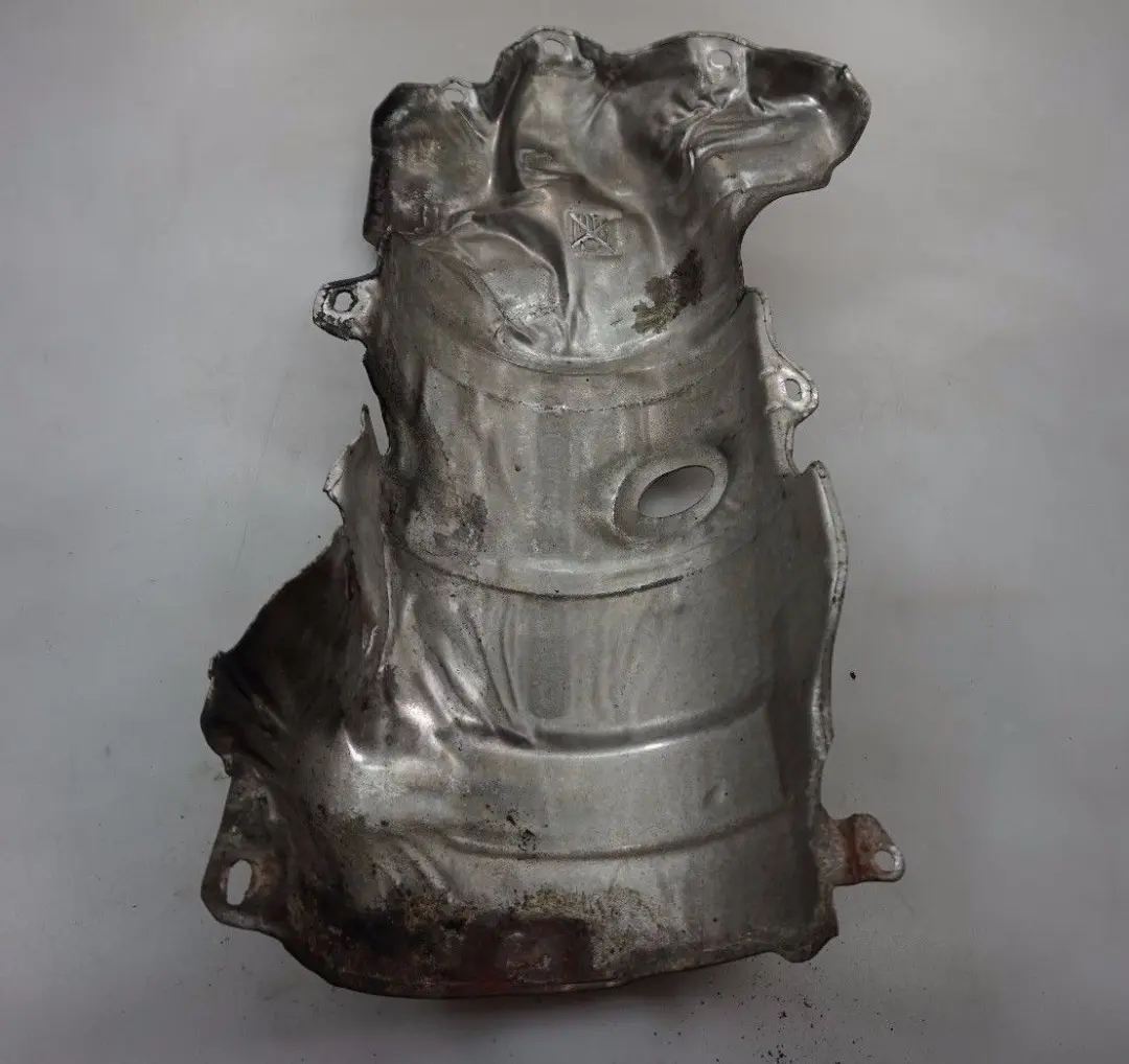 Wärmeschutzblech für BMW Mini Cooper R55 R56 Diesel mit Teilenummer 7795040 BMW Mini Cooper R55 R56 Diesel Wärmeschutzblech - SKU 7795040 - Teilenummer 7795040