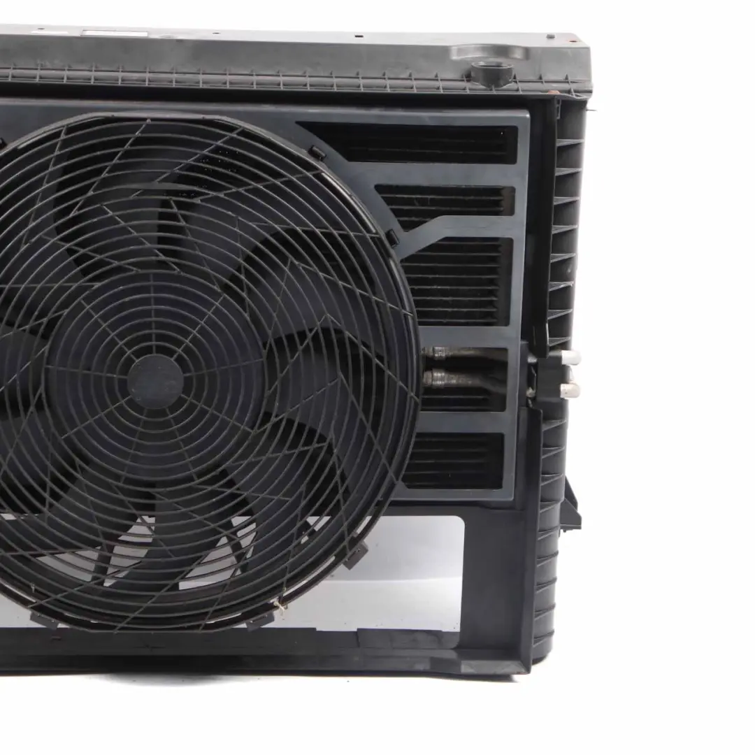 M57N2 Water Radiator Shroud Fan Engine Cooling 6946373 to BMW E65 730d with Part number 7795138 BMW E65 730d M57N2 Water Radiator Shroud Fan Engine Cooling 6946373 - SKU 7795138 - Part number 7795138