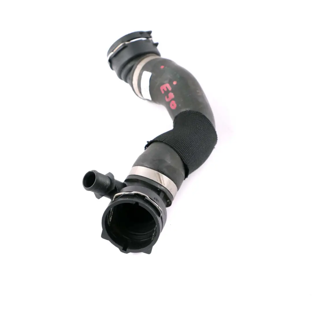 M57N2 Radiatore Pompa liquido inferiore Tubo dell'acqua per BMW E90 E91 E92 335d con numero di parte 7796271 BMW E90 E91 E92 335d M57N2 Radiatore Pompa liquido inferiore Tubo dell'acqua - SKU 7796271 - Numero di parte 7796271