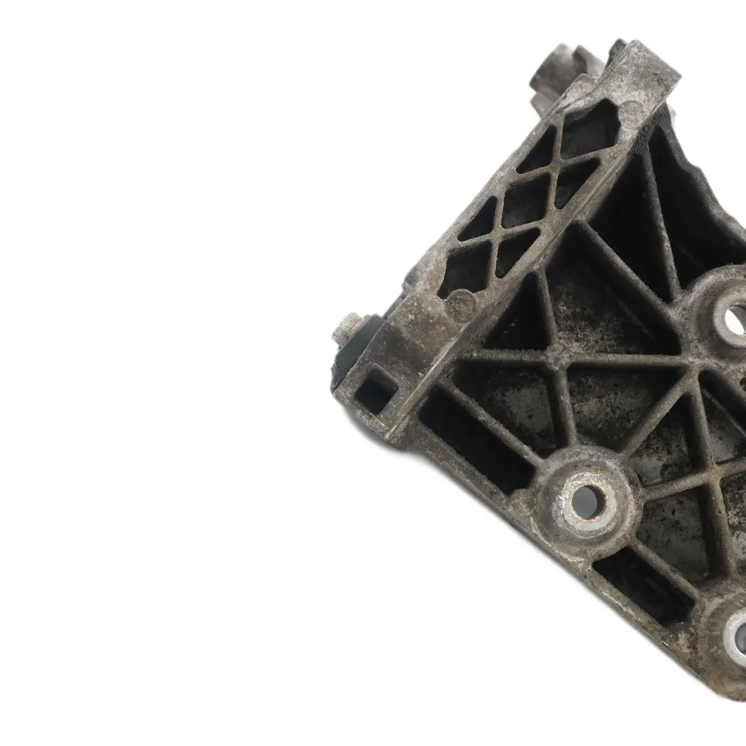 Supporto Compressore BMW E90 E91 E92 M57N2 Supporto Aria Condizionata per con numero di parte 7796352 Supporto Compressore BMW E90 E91 E92 M57N2 Supporto Aria Condizionata - SKU 7796352 - Numero di parte 7796352