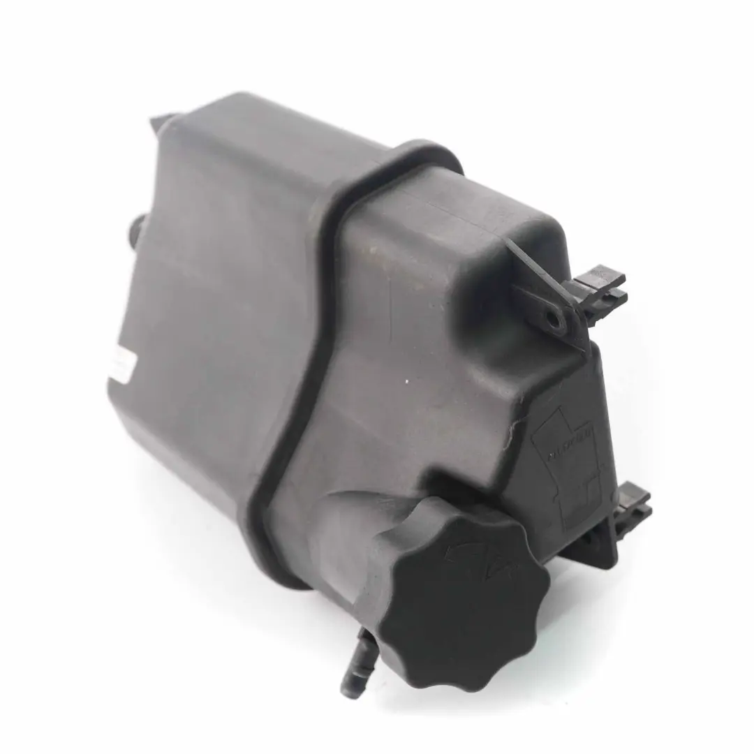 Réservoir d'expansion de liquide de refroidissement One D W17 pour Mini R50 à propos du numéro de pièce 7796548 Mini R50 Réservoir d'expansion de liquide de refroidissement One D W17 - SKU 7796548 - Numéro de pièce 7796548