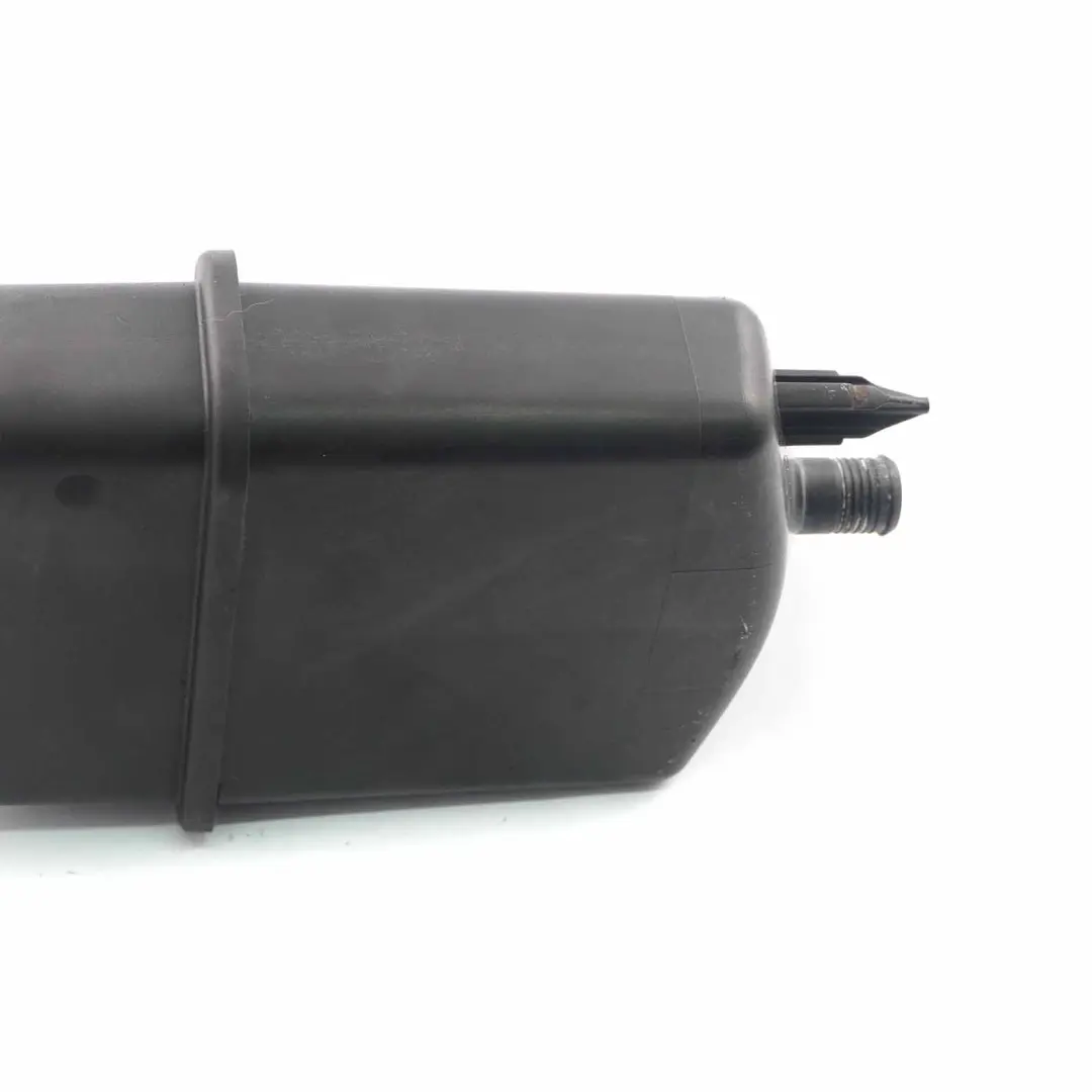 Vaso de Expansión de Refrigerante One D W17 para Mini R50 con número de pieza 7796548 Mini R50 Vaso de Expansión de Refrigerante One D W17 - SKU 7796548 - Número de pieza 7796548