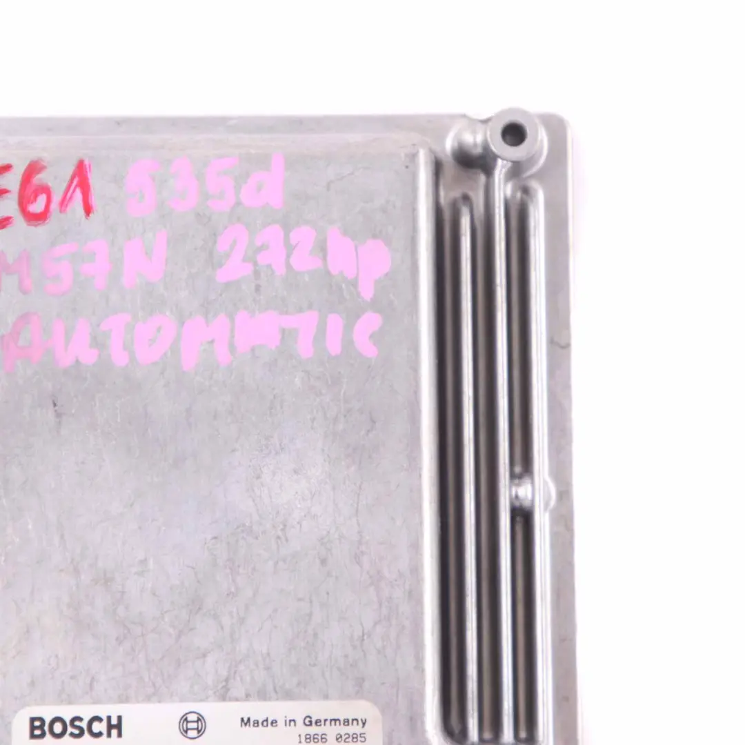 M57N Engine Control ECU Engine Control DDE Automatic to BMW E60 E61 535d with Part number 7796678 BMW E60 E61 535d M57N Engine Control ECU Engine Control DDE Automatic - SKU 7796678 - Part number 7796678