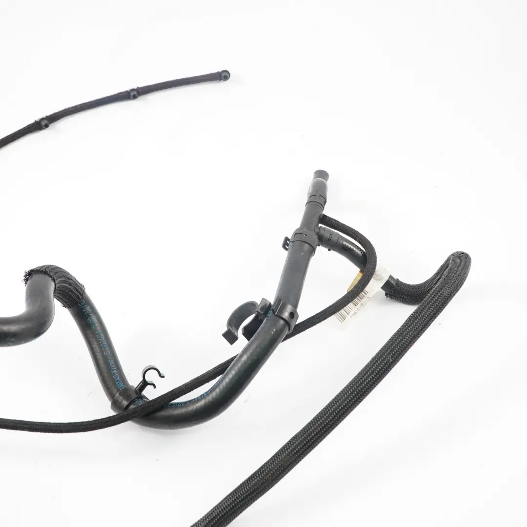 M57N Manguera Tuberia Retorno Combustible para BMW E60 E65 525d 530d Diesel con número de pieza 7796798 BMW E60 E65 525d 530d Diesel M57N Manguera Tuberia Retorno Combustible - SKU 7796798 - Número de pieza 7796798