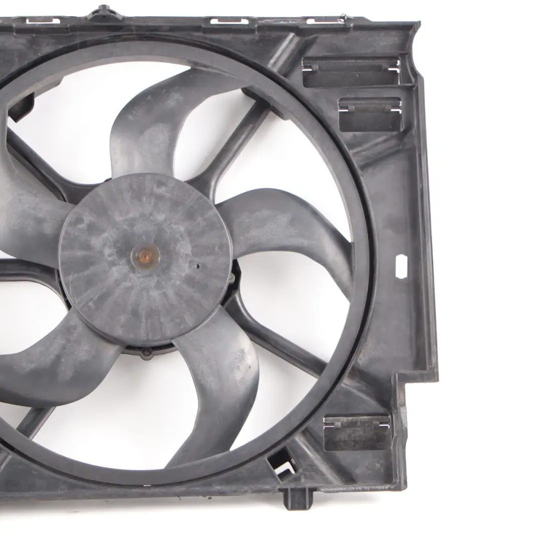 Ventilateur refroidissement du radiateur d'un moteur diesel 7561712 BMW E60 E61 - SKU 7796832 - Numéro de pièce 7796832