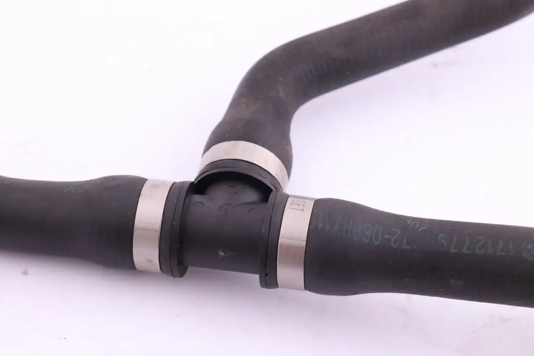 Manguera Bomba Refrigerante Depósito Cambios Enfriador Aceite para BMW E81 E82 E87N con número de pieza 7796872 BMW E81 E82 E87N Manguera Bomba Refrigerante Depósito Cambios Enfriador Aceite - SKU 7796872 - Número de pieza 7796872