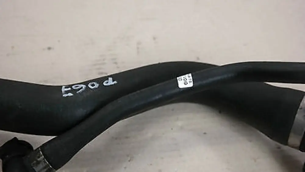 BMW 1 3 er 1 E82 E90 E91 N47 Schlauch Zylinderkopf-Kühler Oben Diesel - SKU 7797257-1 - Teilenummer 7797257