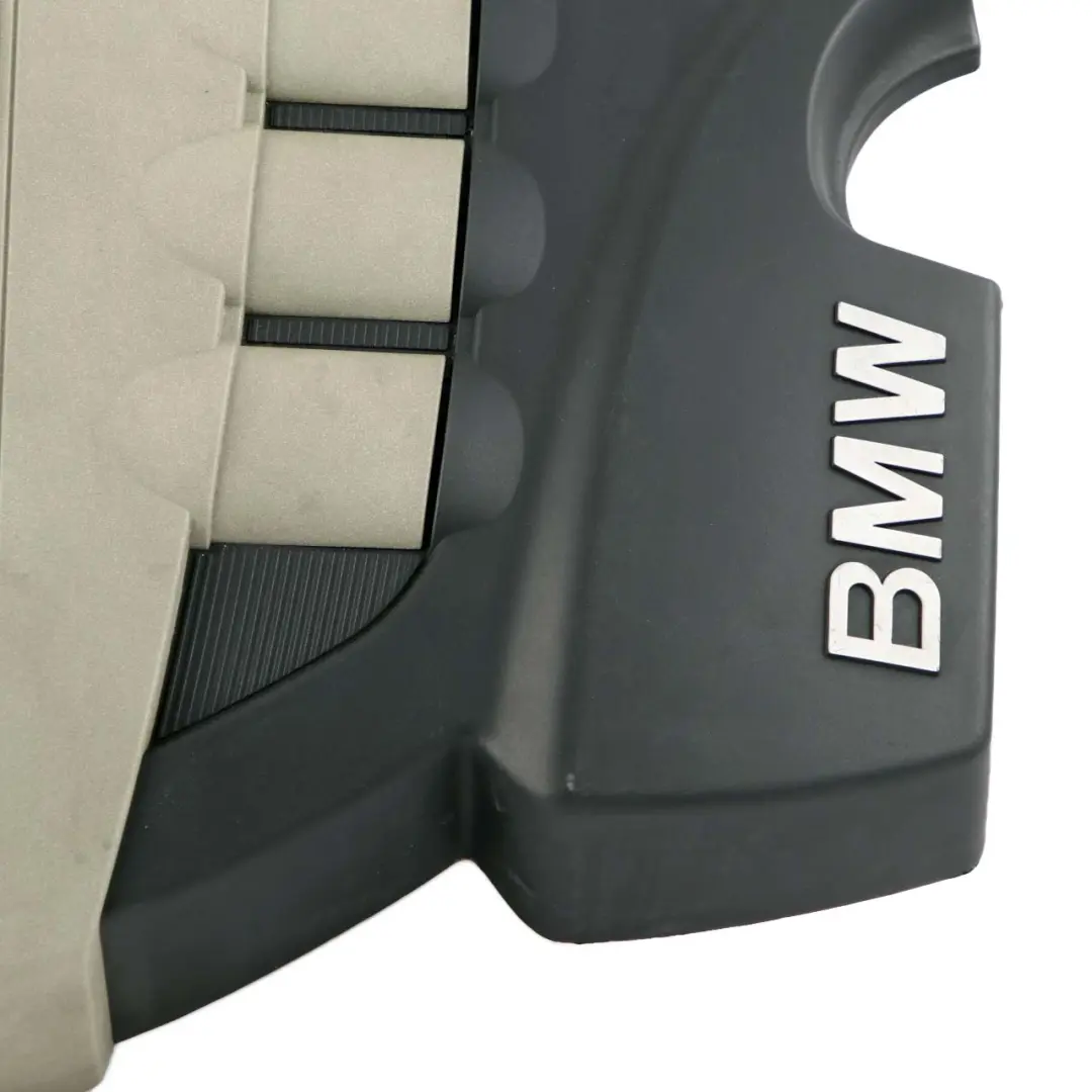 N47 Motore Copertura Acustica Top per BMW E60 E81 E82 E87 E88 E90 E91 Diesel con numero di parte 7797410 BMW E60 E81 E82 E87 E88 E90 E91 Diesel N47 Motore Copertura Acustica Top - SKU 7797410 - Numero di parte 7797410