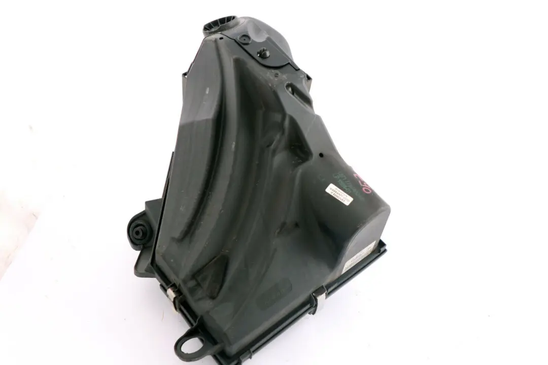 Filter Box Housing Diesel N47 to BMW 1 3 Series E81 E87N LCI E90 E91 Air with Part number 13717797460 BMW 1 3 Series E81 E87N LCI E90 E91 Air Filter Box Housing Diesel N47 - SKU 7797460 - Part number 13717797460