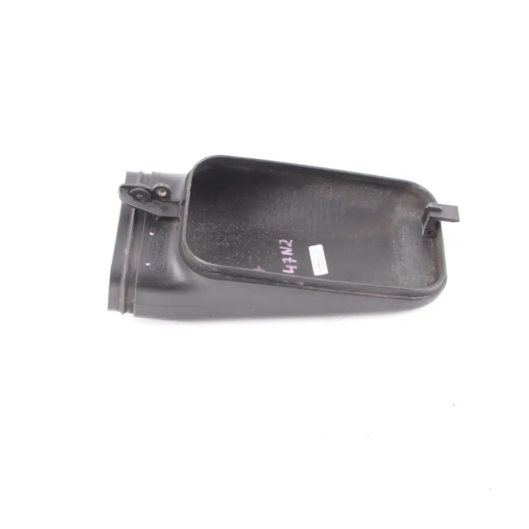 Airbox Filter Intake Duct Cover Diesel M47N2 to BMW E60 E87 E90 with Part number 13717797956 BMW E60 E87 E90 Airbox Filter Intake Duct Cover Diesel M47N2 - SKU 7797956 - Part number 13717797956