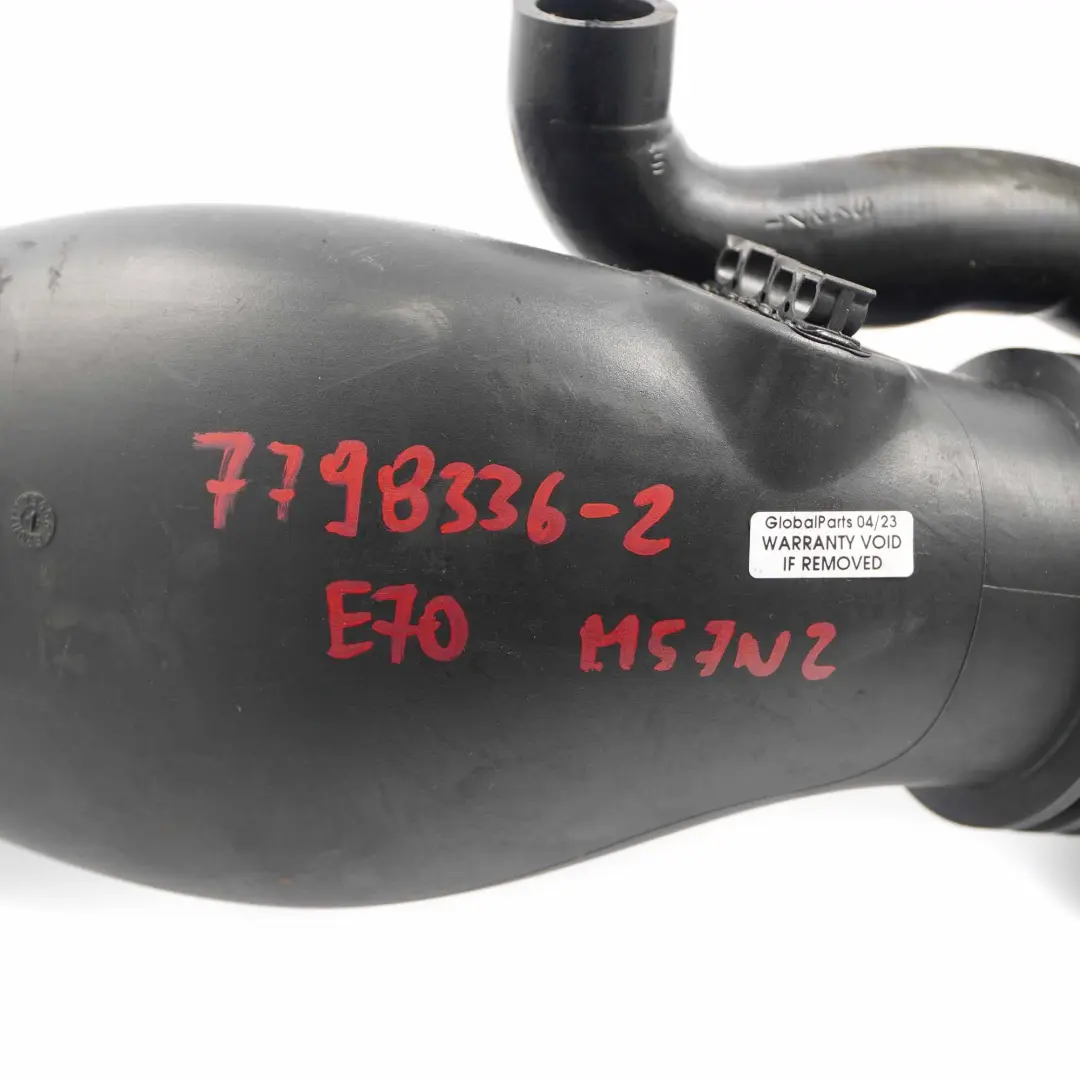 M57N2 Tubo di aspirazione aria Filtro Turbo 7798338 per BMW X5 X6 E70 E71 con numero di parte 7798336 BMW X5 X6 E70 E71 M57N2 Tubo di aspirazione aria Filtro Turbo 7798338 - SKU 7798336-2 - Numero di parte 7798336