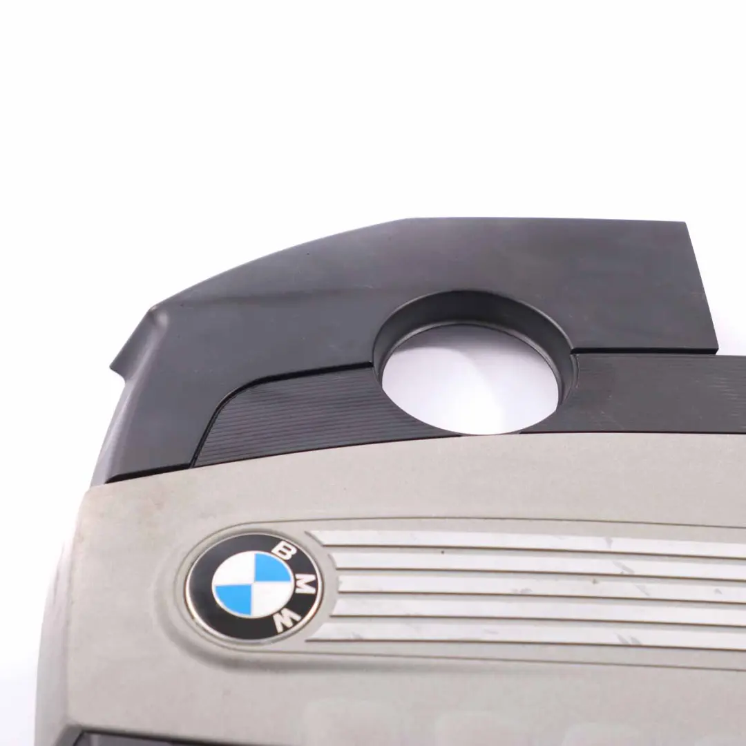 Coperchio motore BMW X5 E70 X6 E71 M57N2 Motore Diesel Isolamento per con numero di parte 7798374 Coperchio motore BMW X5 E70 X6 E71 M57N2 Motore Diesel Isolamento - SKU 7798374 - Numero di parte 7798374