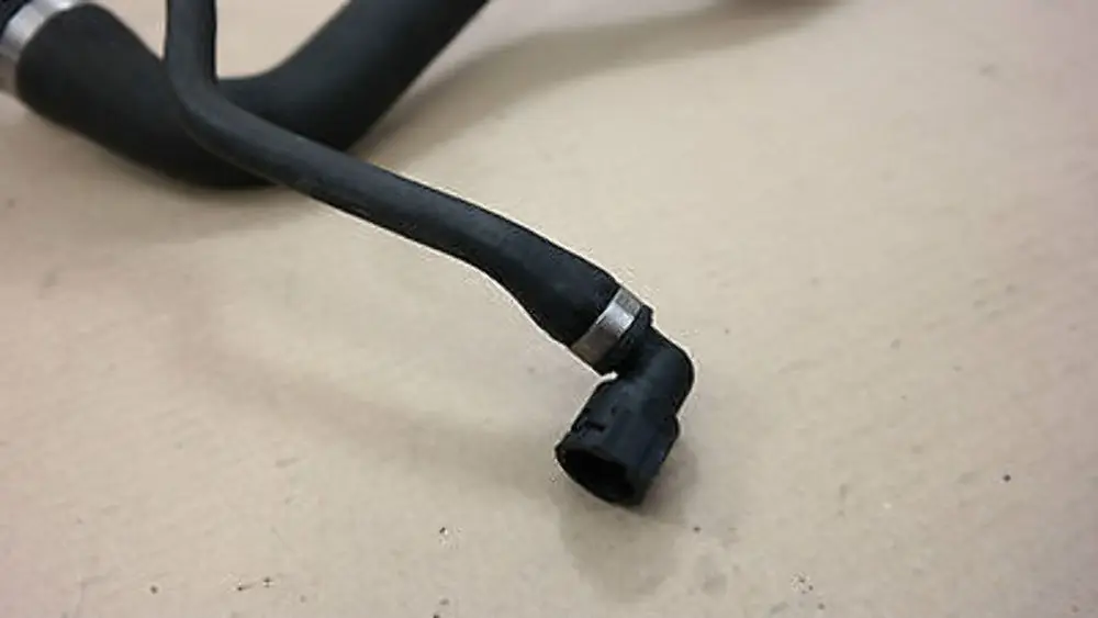 BMW E60 E60N E61 LCI Tuyau Refroidissement Supérieur Diesel 520d N47 - SKU 7799747 - Numéro de pièce 7799747