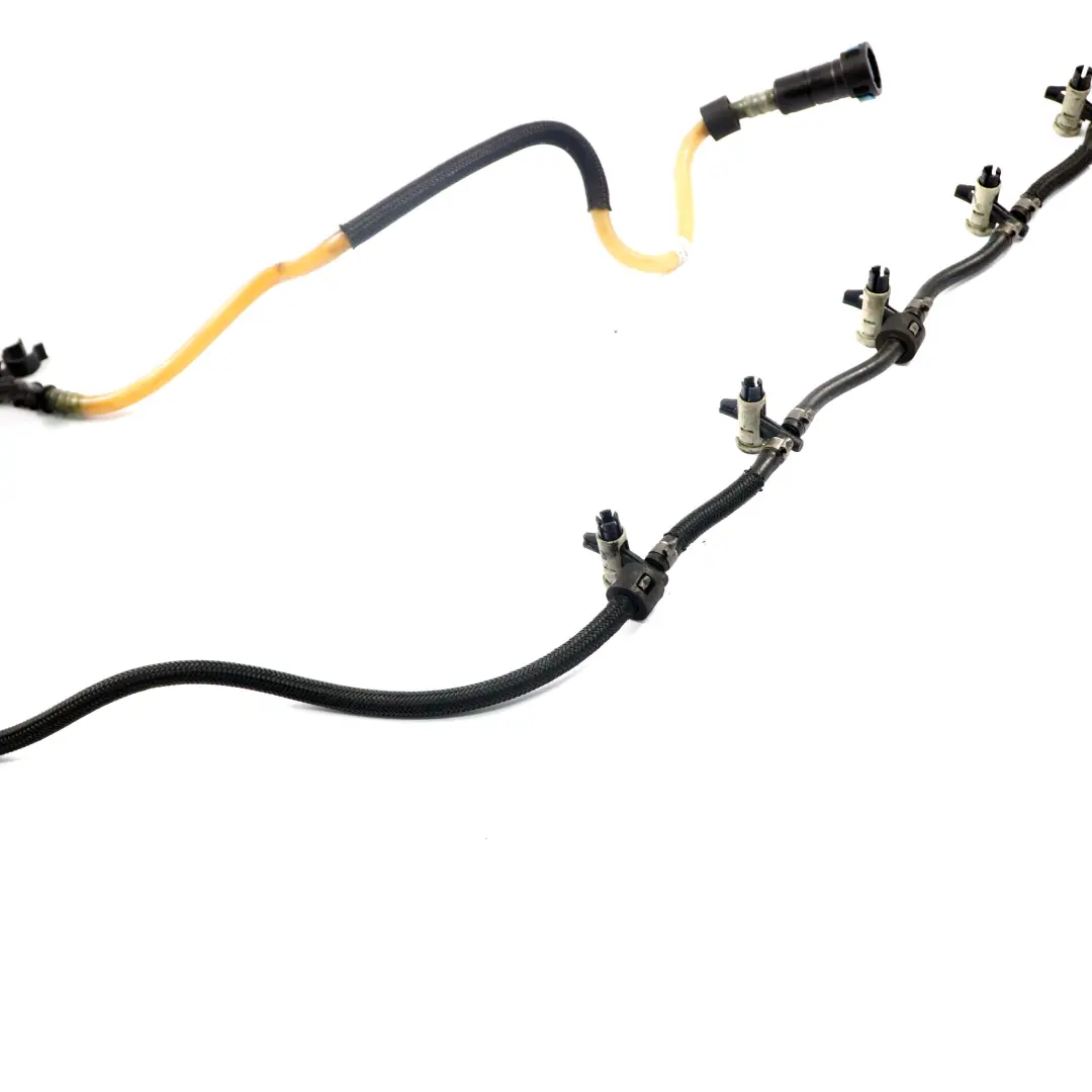 M57N2 Zulauf 3414979 pour BMW 3 5 7 E60 E65 E90 E91 à propos du numéro de pièce 7799869 BMW 3 5 7 E60 E65 E90 E91 M57N2 Zulauf 3414979 - SKU 7799869 - Numéro de pièce 7799869