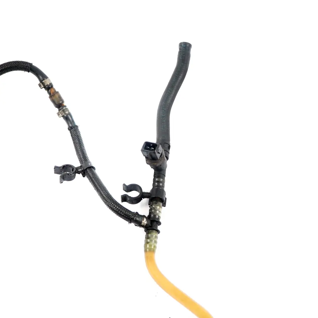 Feed Pipe BMW E60 E65 E90 E91 M57N2 Hose Overflow Oil Line to Fuel with Part number 7799869 Fuel Feed Pipe BMW E60 E65 E90 E91 M57N2 Hose Overflow Oil Line - SKU 7799869 - Part number 7799869