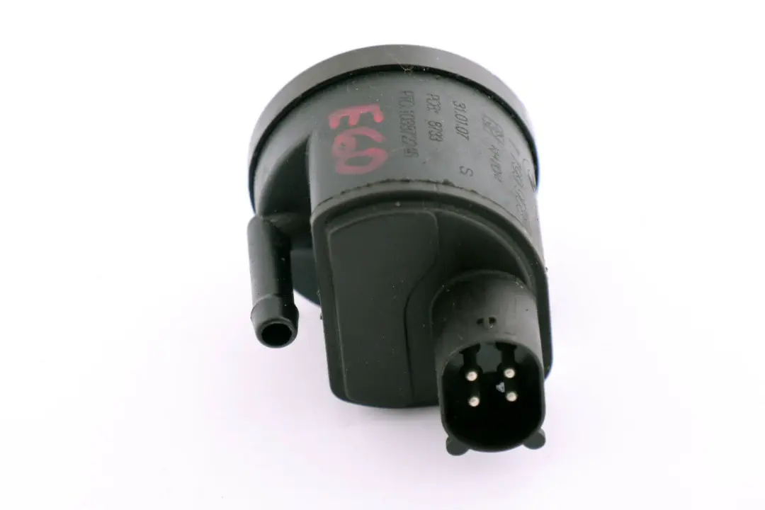 BMW E46 E60 E61 E65 E87 Diesel Riscaldatore carburante 4 Pin Pompa - SKU 7799968 - Numero di parte 8512369
