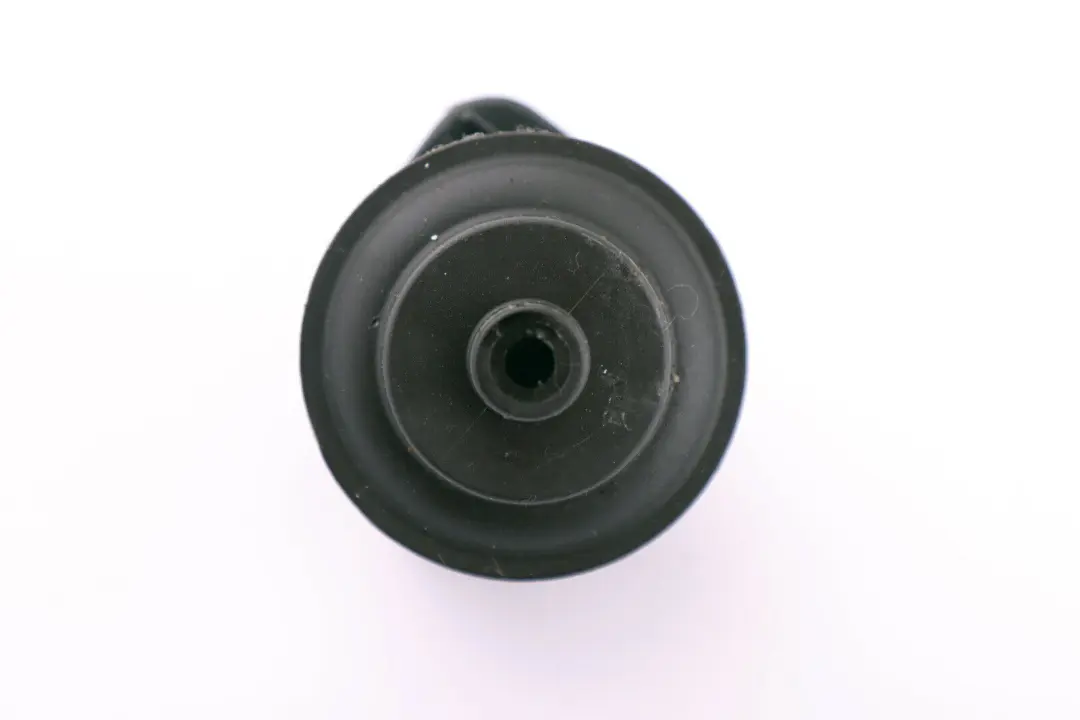 BMW E46 E60 E61 E65 E87 Diesel Riscaldatore carburante 4 Pin Pompa - SKU 7799968 - Numero di parte 8512369