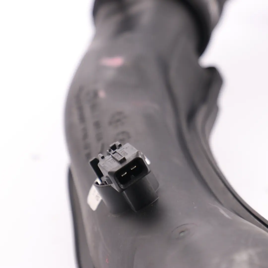 N57 Diesel Manifold Charge Air Line Hose to BMW 3 Series E90 E91 LCI with Part number 7800143 BMW 3 Series E90 E91 LCI N57 Diesel Manifold Charge Air Line Hose - SKU 7800143-1 - Part number 7800143