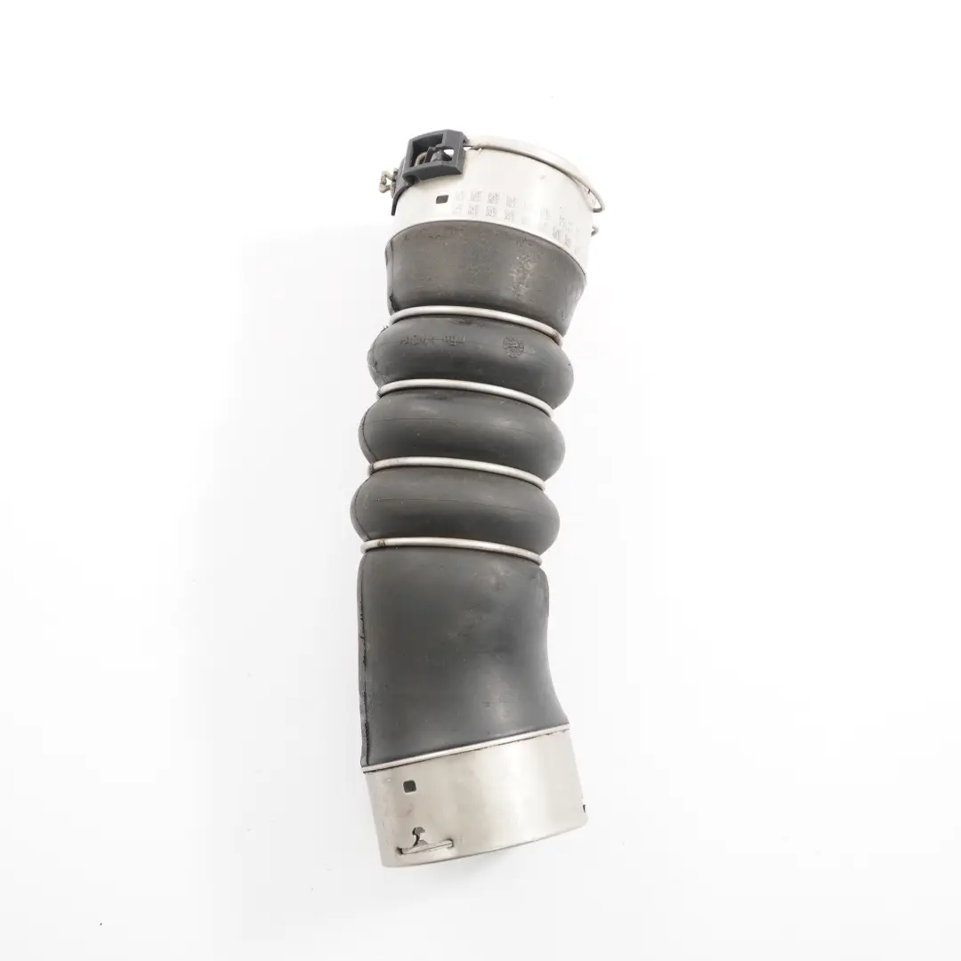 N57 Rura Przewód Powietrza Intercoolera do BMW F01 F10 530d 730d o numerze 7800144 BMW F01 F10 530d 730d N57 Rura Przewód Powietrza Intercoolera - SKU 7800144 - Numer Części 7800144